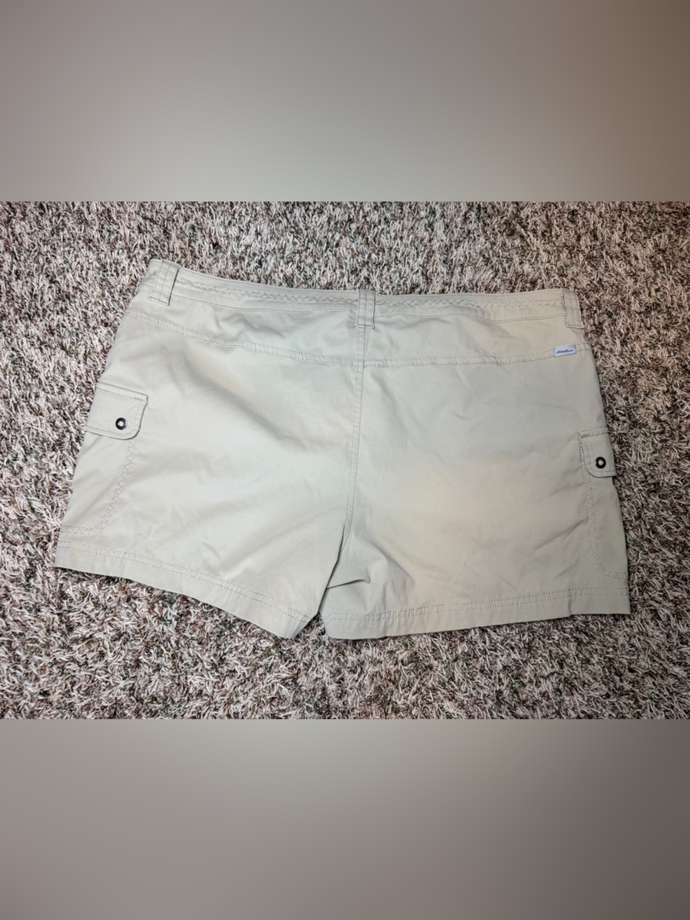 Eddie Bauer Light Khaki Cargo Shorts - Picture 2 of 5